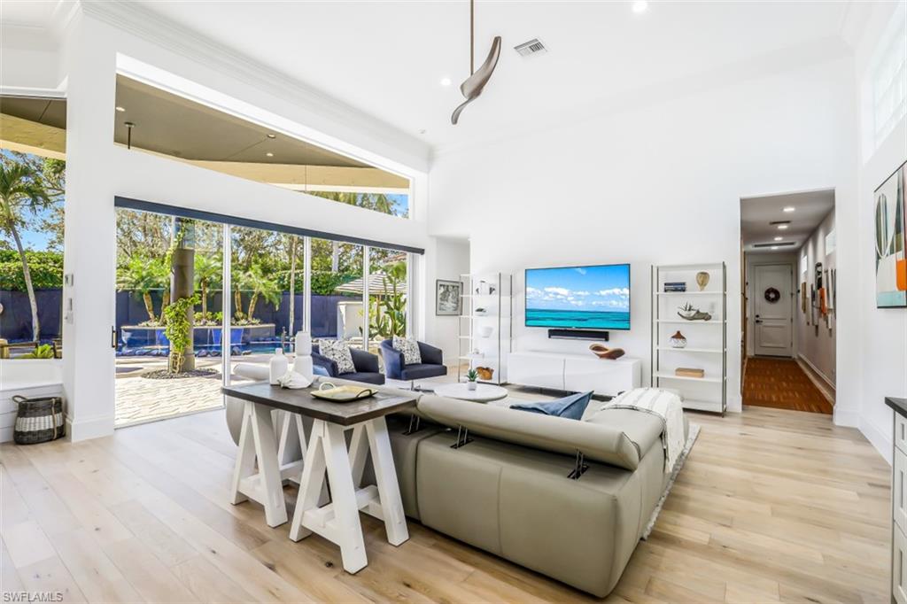 1108 Grand Isle DR