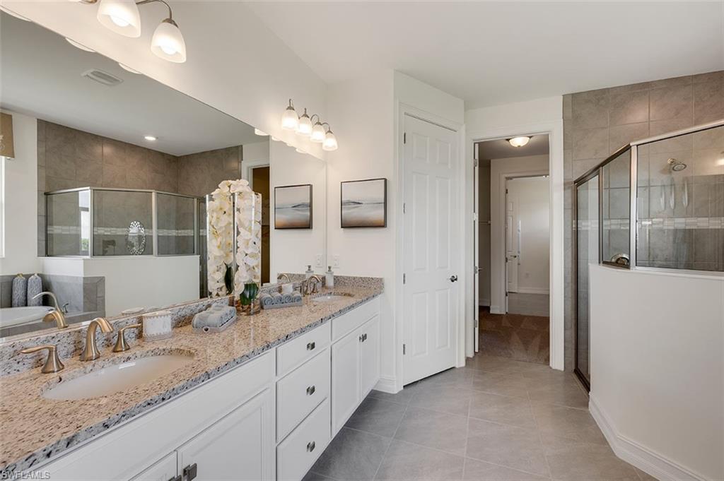 28198 Captiva Shell LOOP