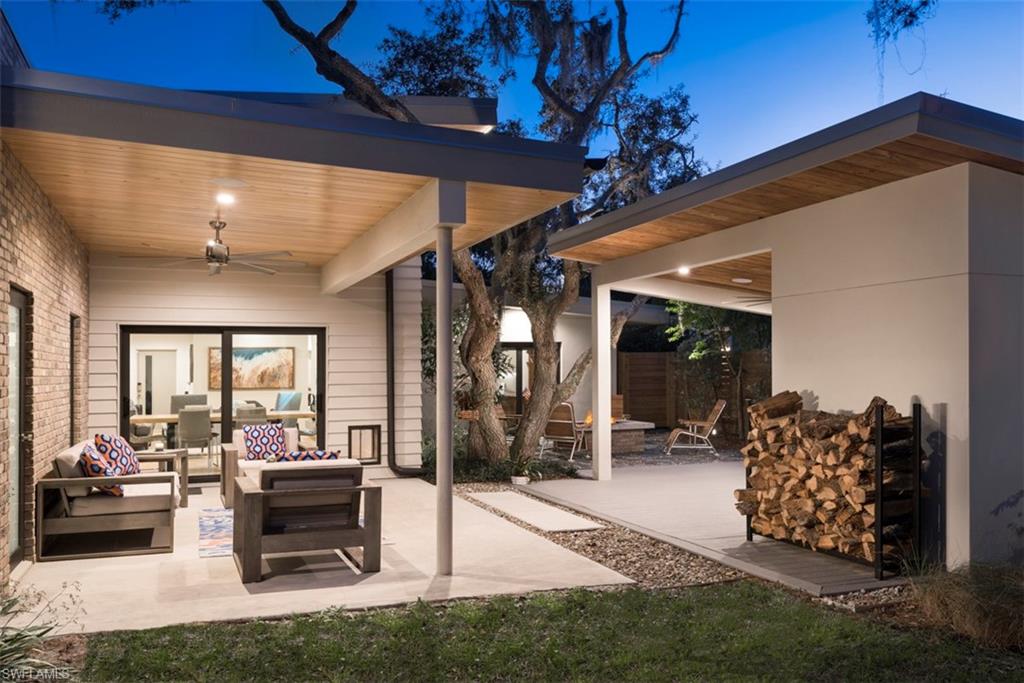 1205 Diana AVE