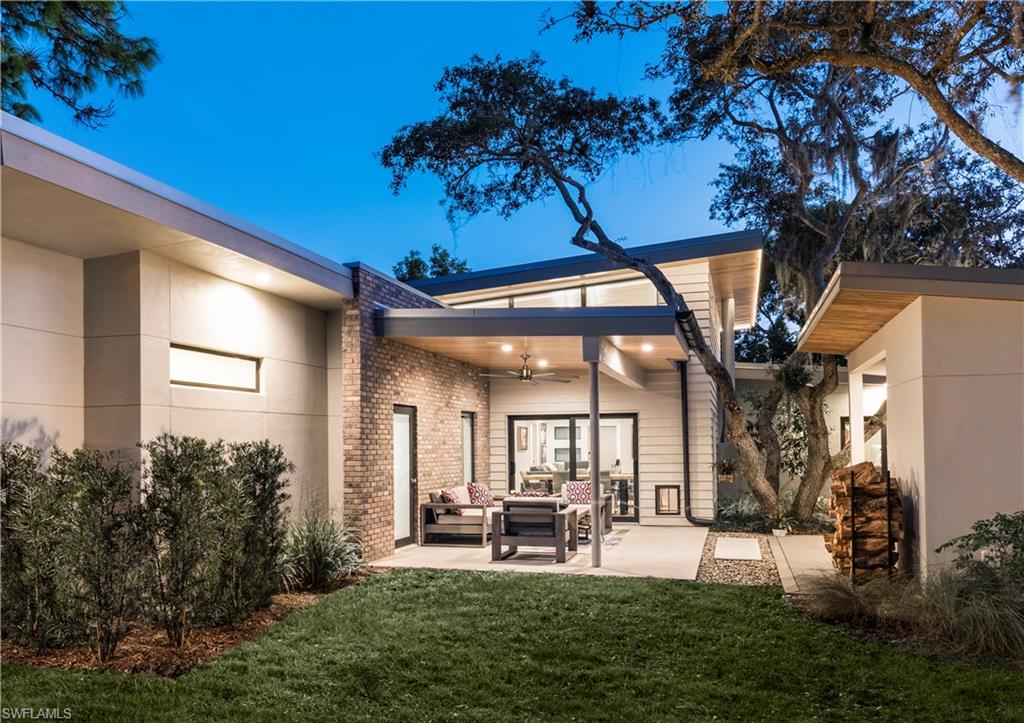 1205 Diana AVE