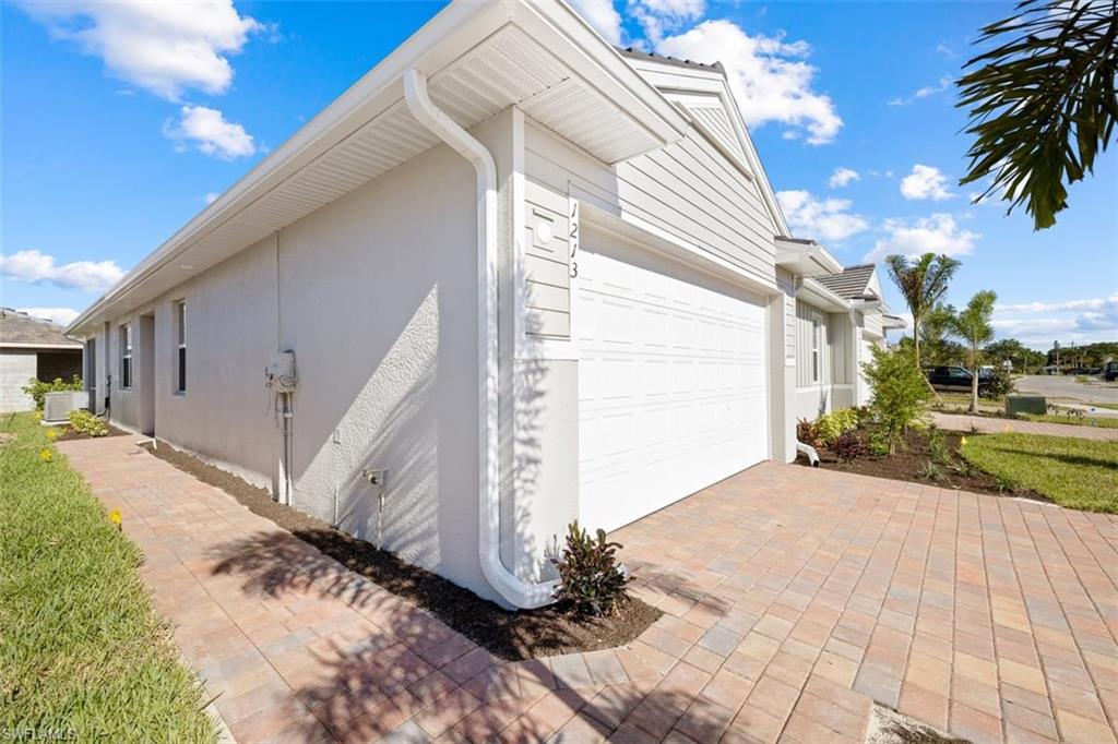 1213 Enbrook LOOP