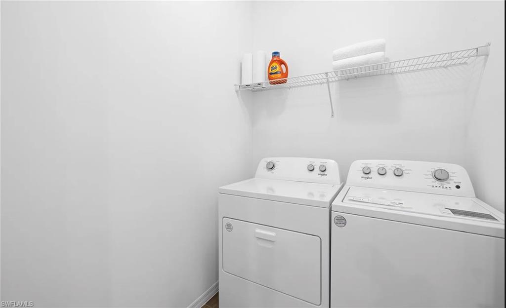 1213 Enbrook LOOP