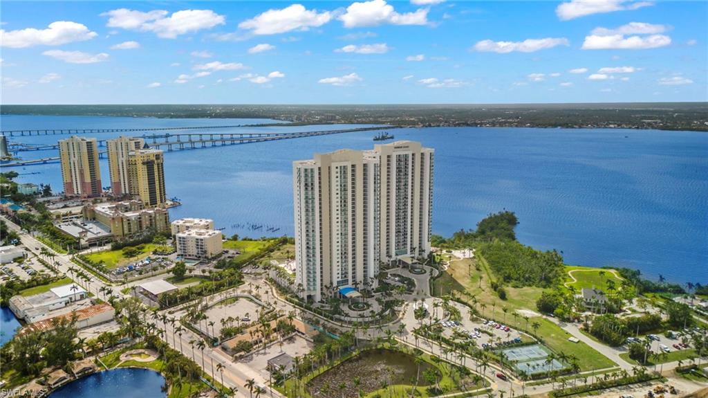 3000 Oasis Grand BLVD # 2706