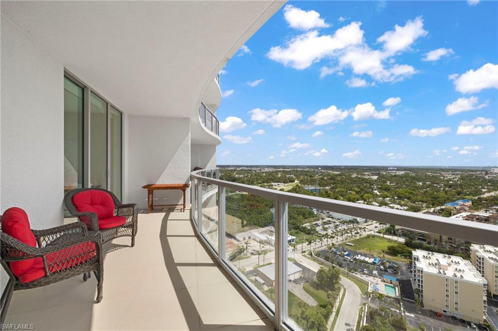 3000 Oasis Grand BLVD # 2706