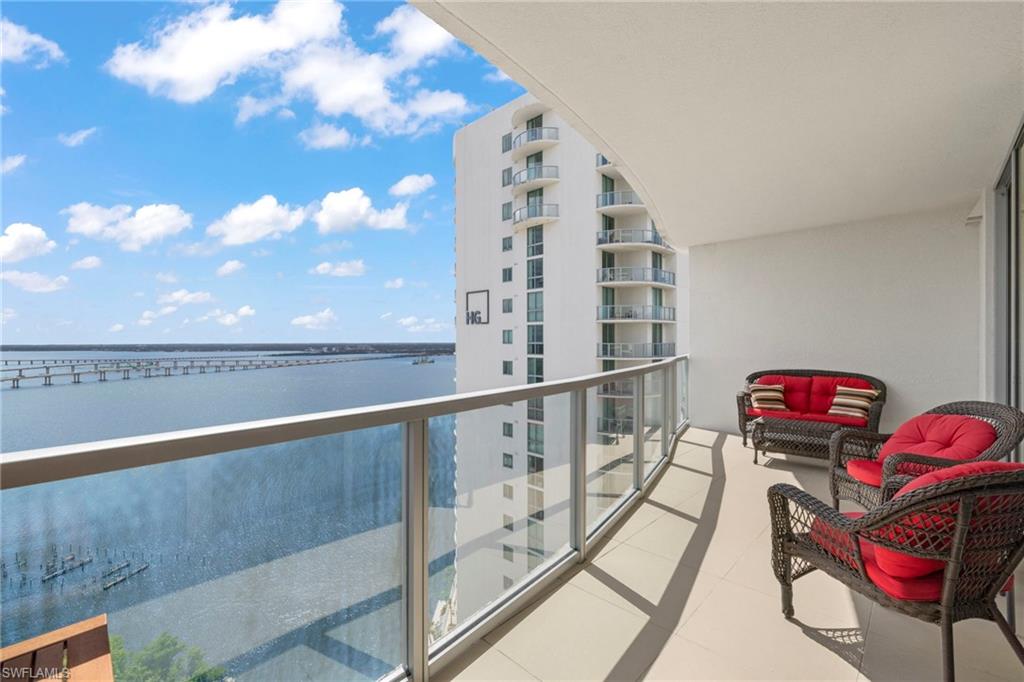 3000 Oasis Grand BLVD # 2706