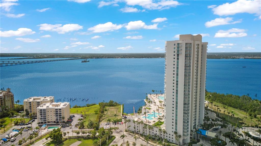 3000 Oasis Grand BLVD # 2706
