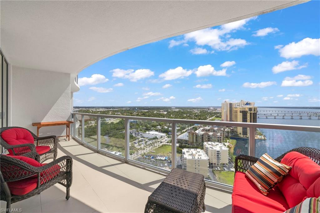3000 Oasis Grand BLVD # 2706
