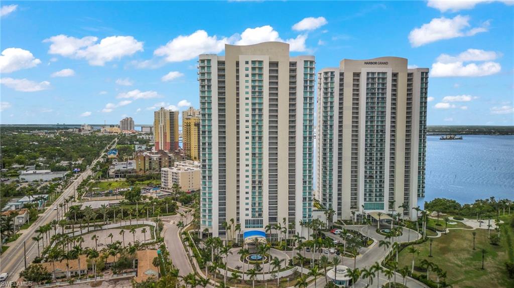 3000 Oasis Grand BLVD # 2706