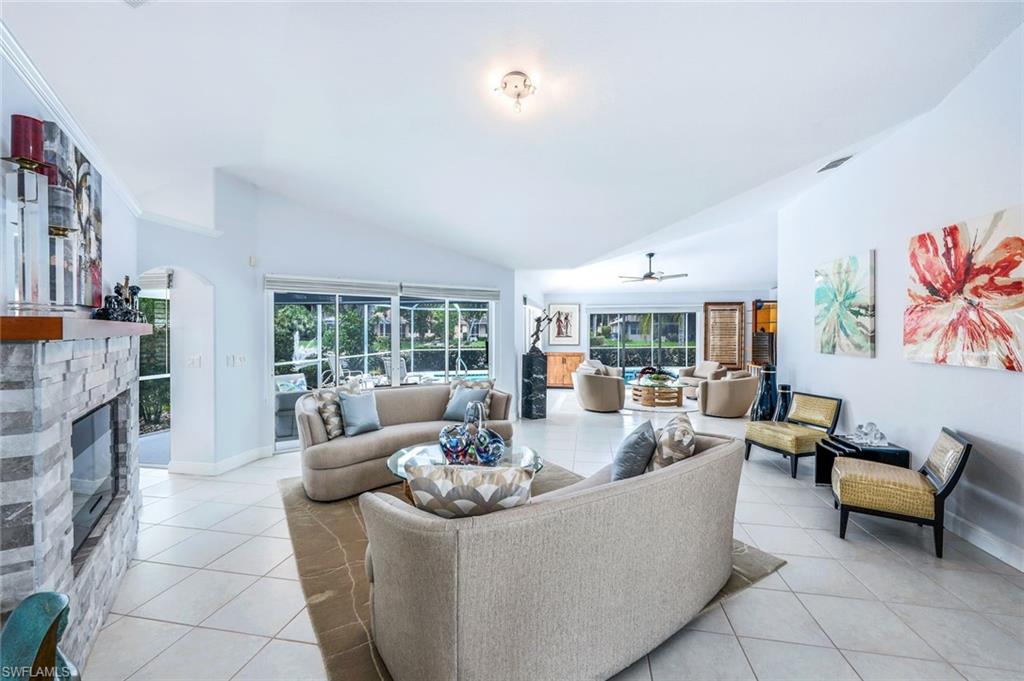 1343 Old Oak LN