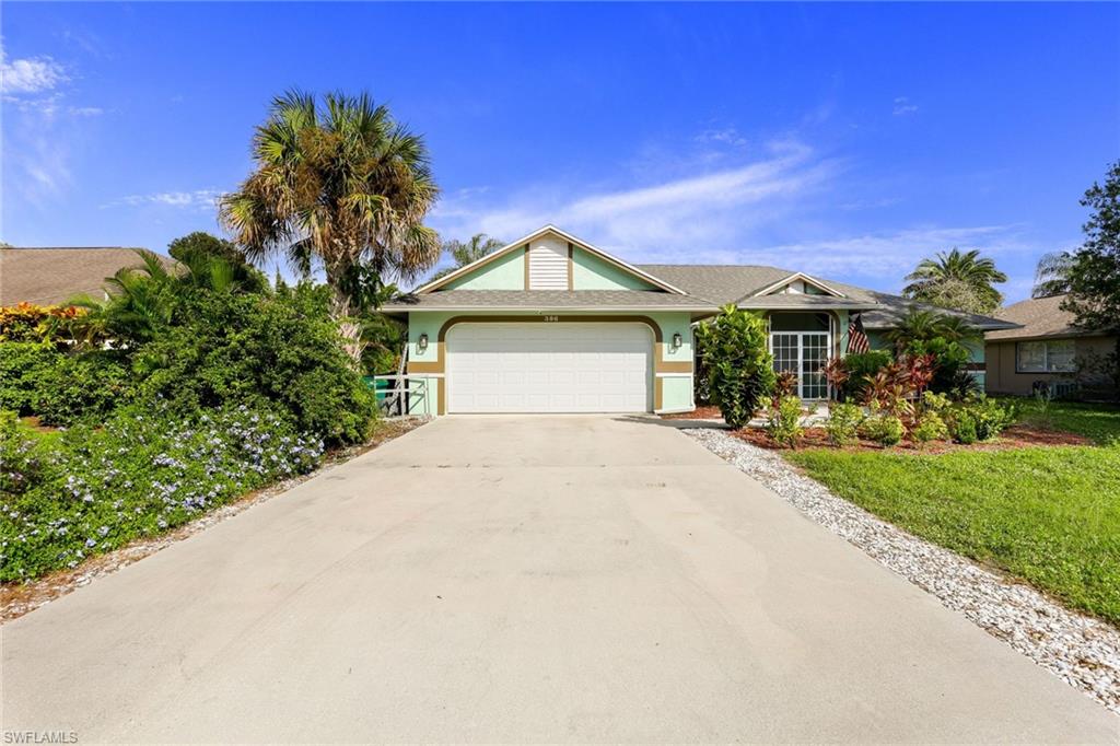 386 Ashbury WAY