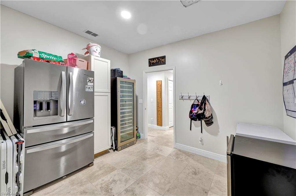8146 Las Palmas WAY