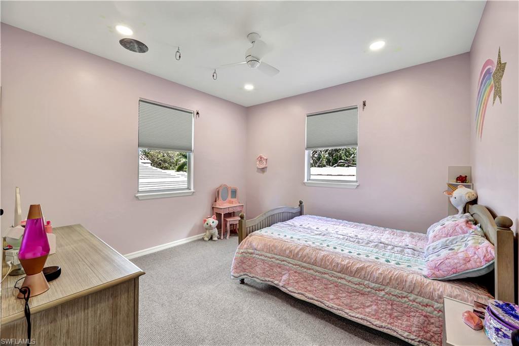 8146 Las Palmas WAY