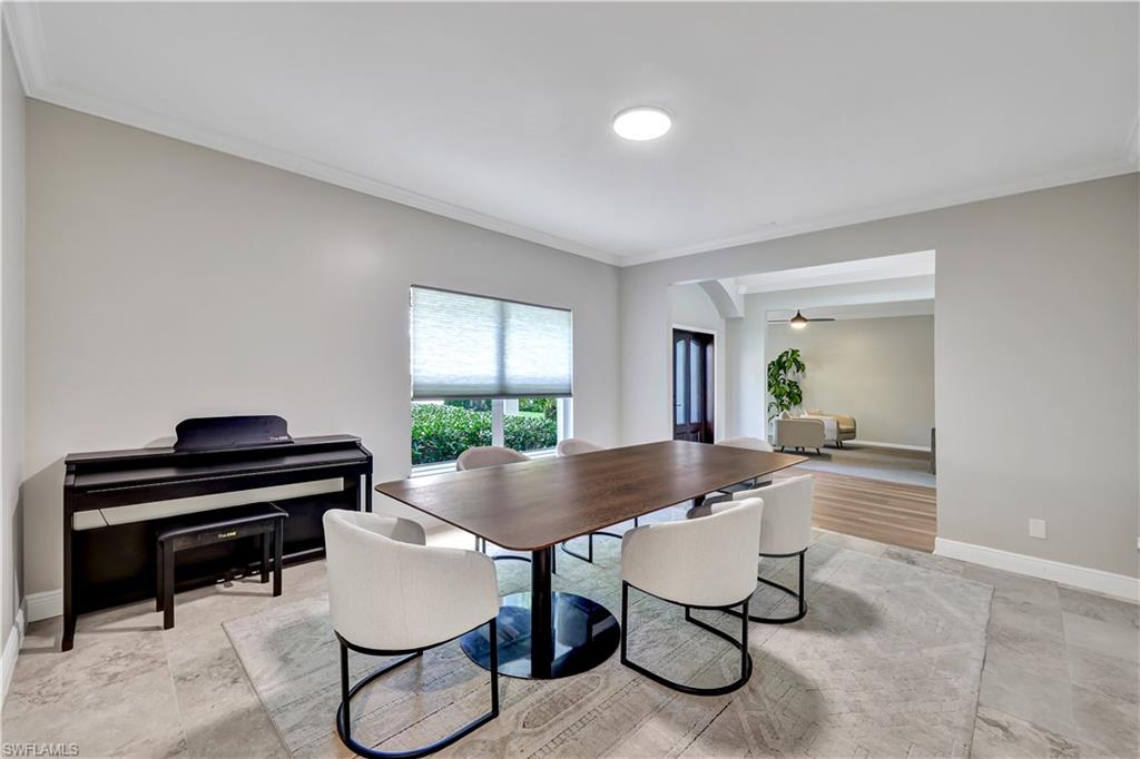 8146 Las Palmas WAY