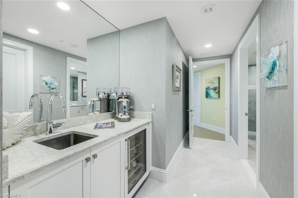 13665 Vanderbilt DR SW # 501