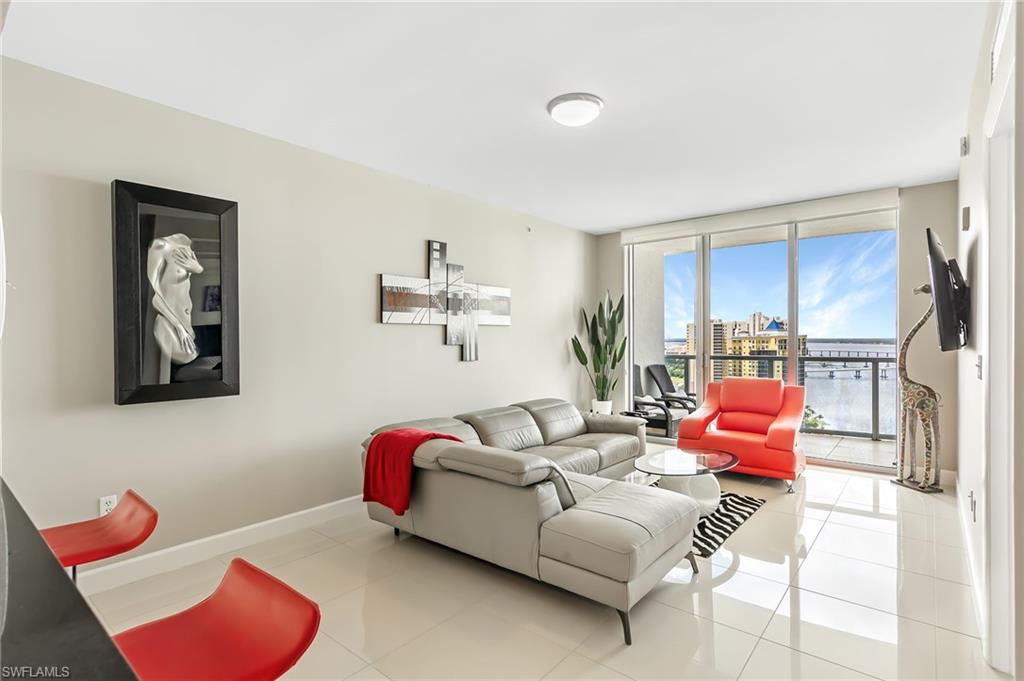 3000 Oasis Grand BLVD # 2606