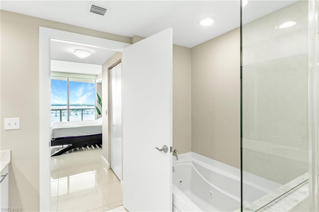 3000 Oasis Grand BLVD # 2606