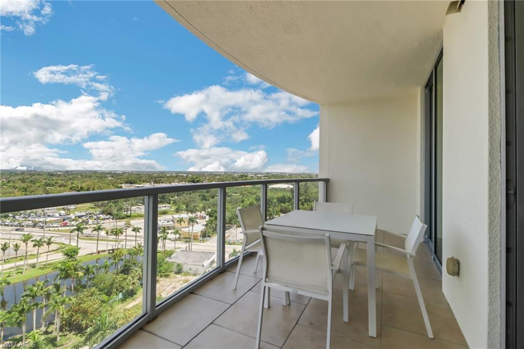 3000 Oasis Grand BLVD # 1404