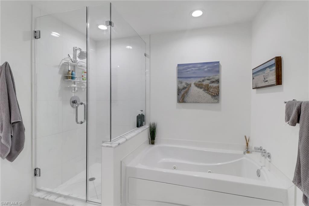 3000 Oasis Grand BLVD # 1404