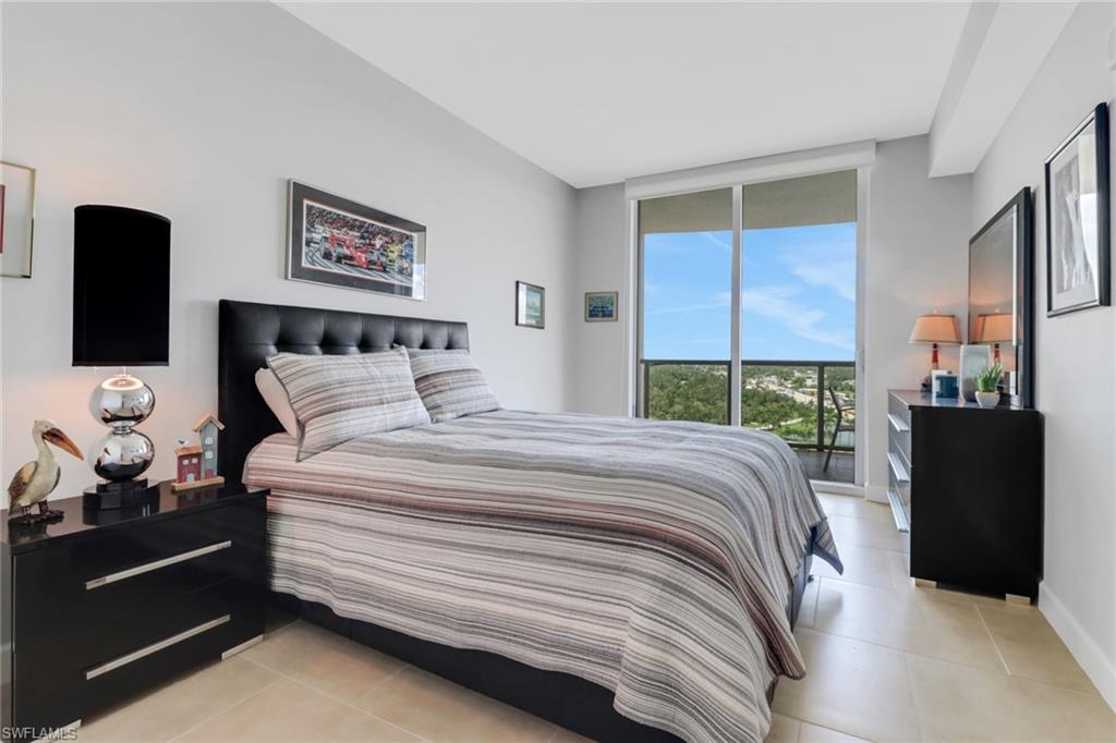 3000 Oasis Grand BLVD # 1404
