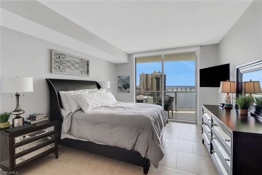 3000 Oasis Grand BLVD # 1404