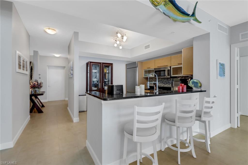 3000 Oasis Grand BLVD # 1404