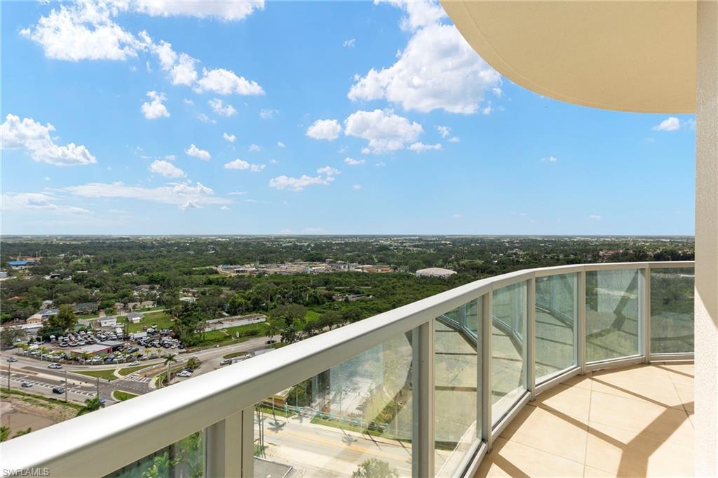 3000 Oasis Grand BLVD # 2201
