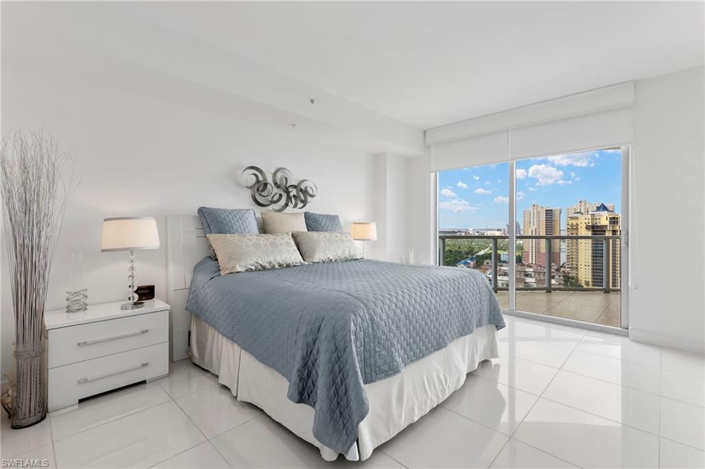 3000 Oasis Grand BLVD # 2201