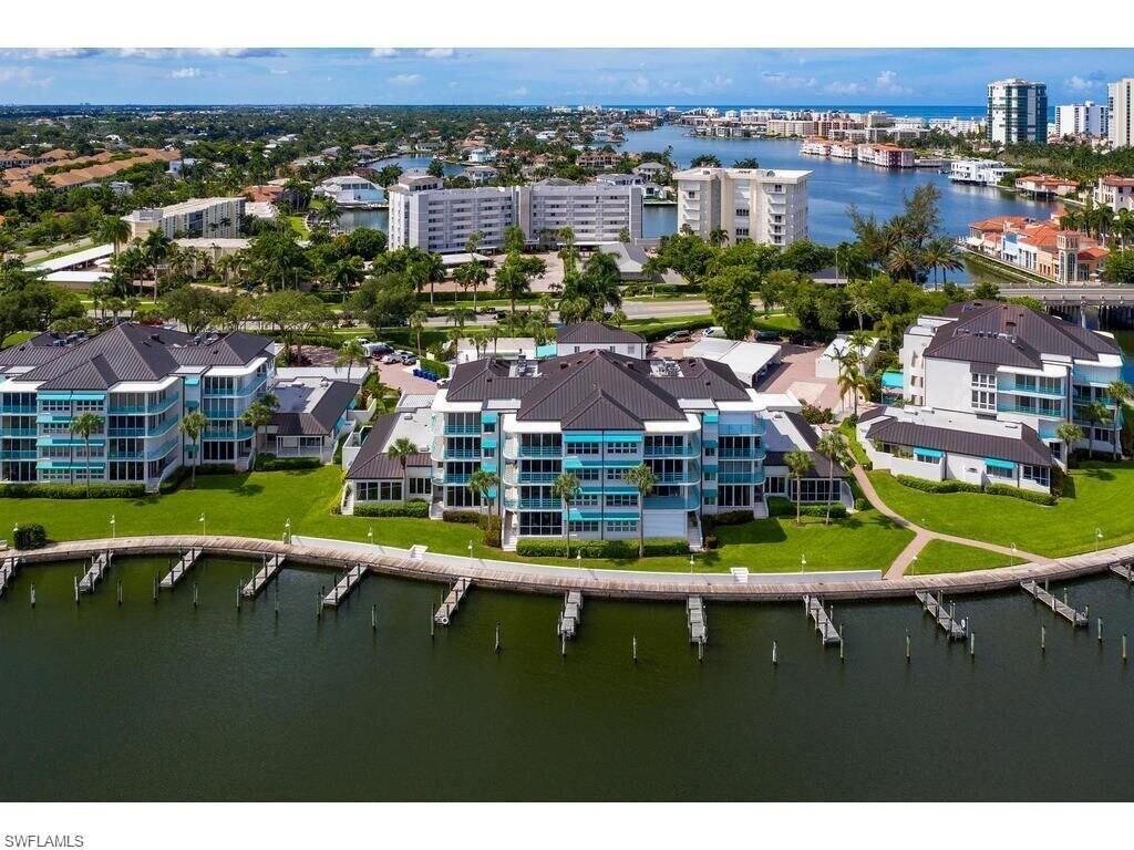 255 Park Shore DR # 312 Unit: 3-312