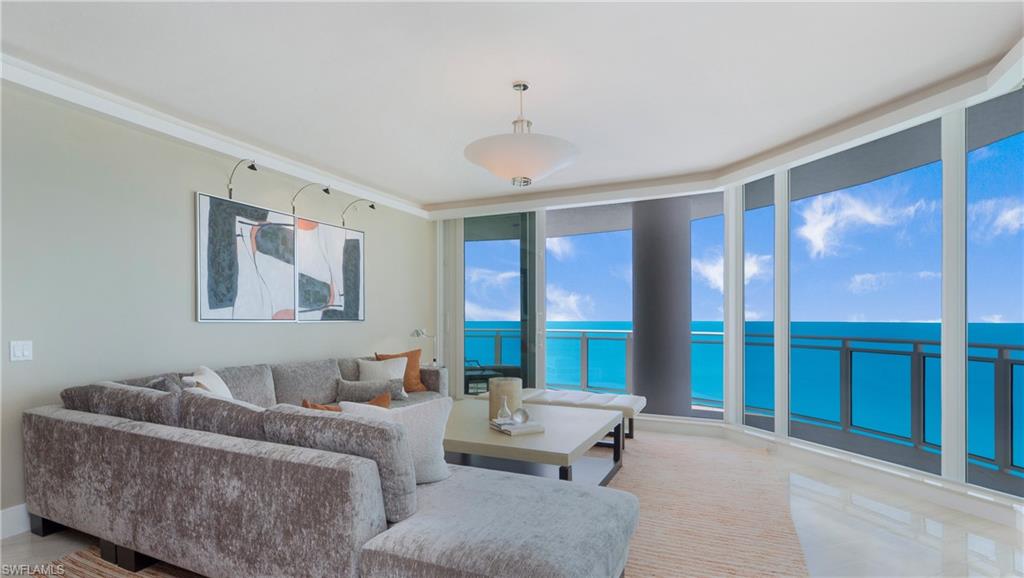 8231 Bay Colony DR # 1 Unit: Penthouse 1