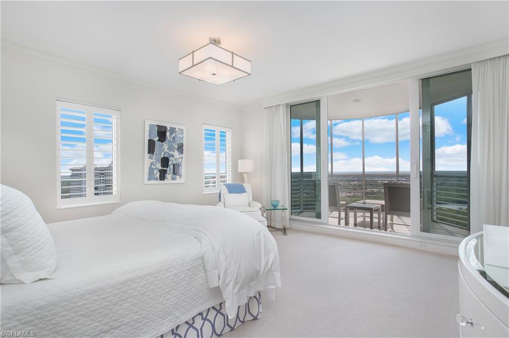 8231 Bay Colony DR # 1 Unit: Penthouse 1