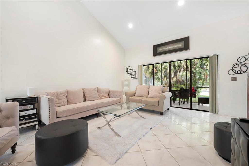 908 Augusta BLVD # 907 Unit: A-907