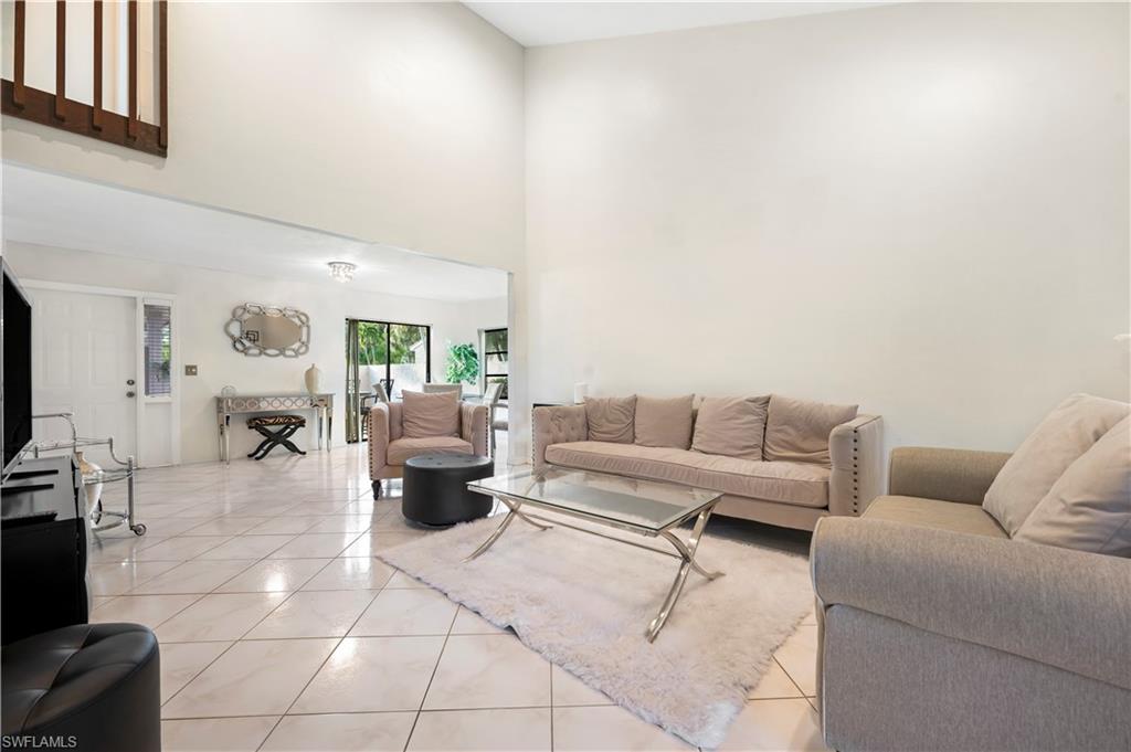 908 Augusta BLVD # 907 Unit: A-907