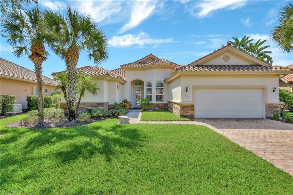 11982 Heather Woods CT