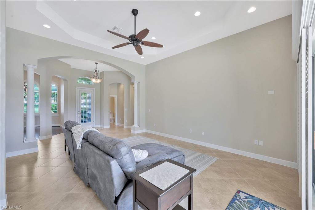 11982 Heather Woods CT