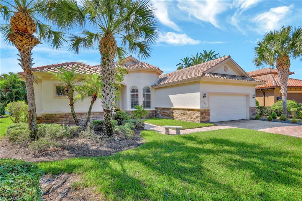 11982 Heather Woods CT