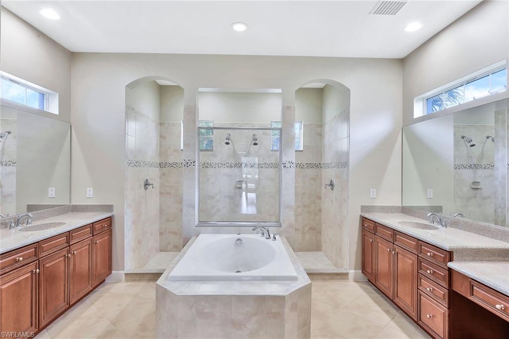 11982 Heather Woods CT