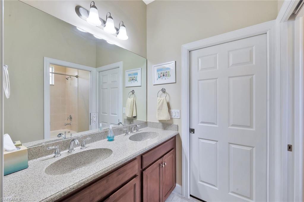 11982 Heather Woods CT