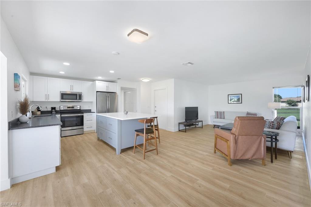 4193 Lakewood BLVD # 15 Unit: E-15
