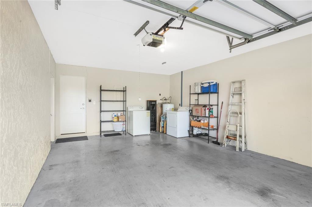 4193 Lakewood BLVD # 15 Unit: E-15