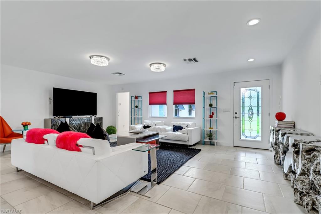 6271 Sea Grass LN