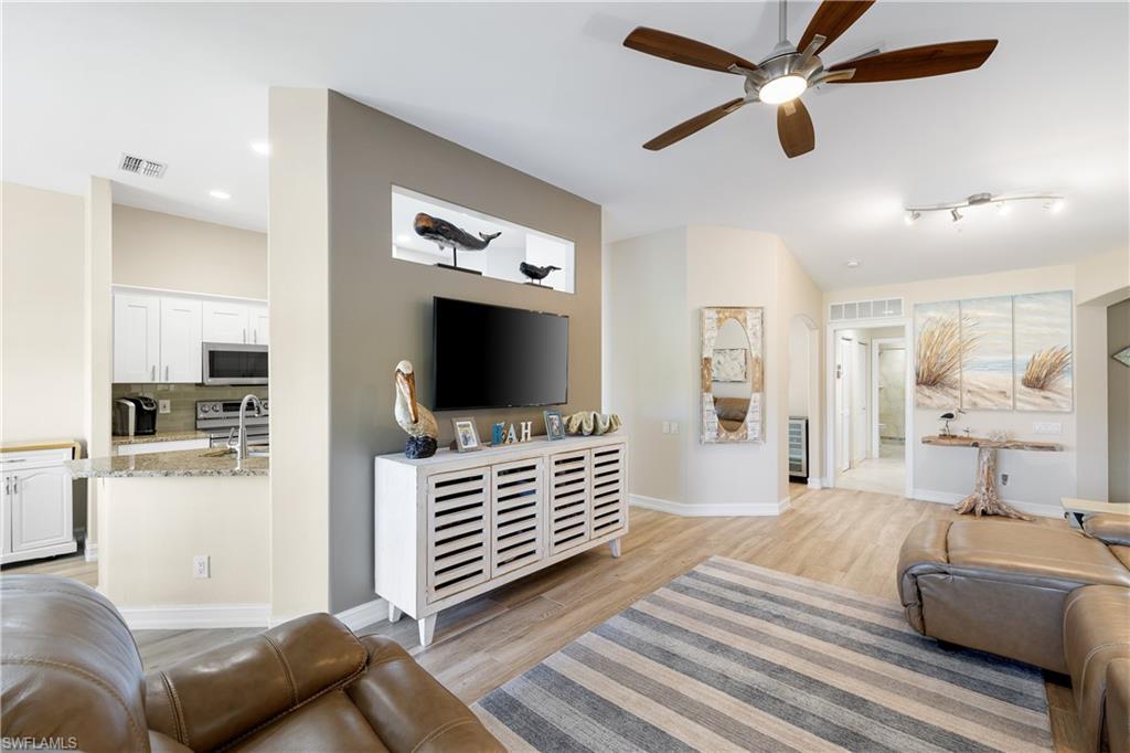 808 Carrick Bend CIR # 202
