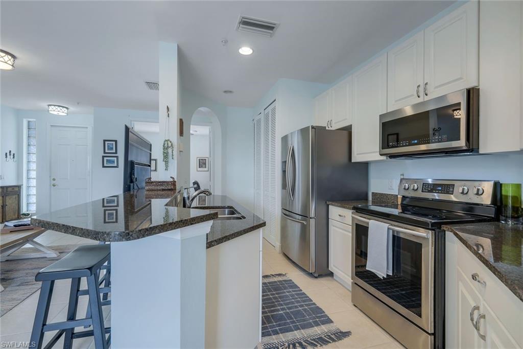 1390 Sweetwater CV # 202