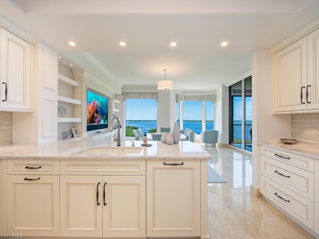 5051 Pelican Colony BLVD # 802