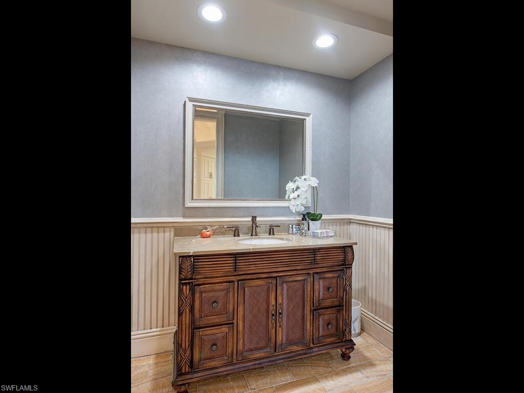 5051 Pelican Colony BLVD # 802