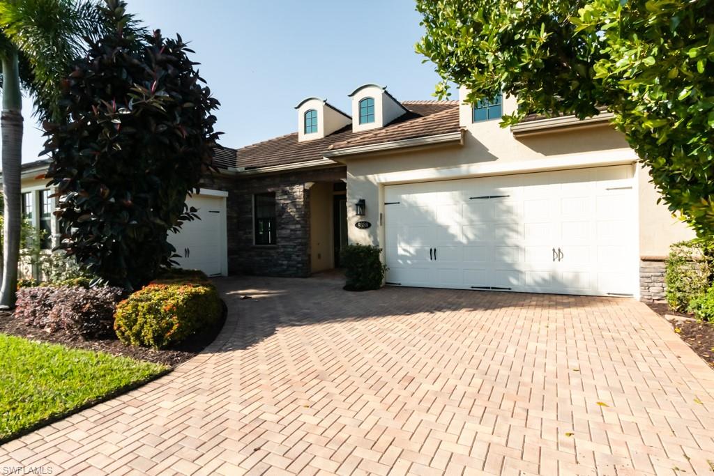 9380 Glenforest DR