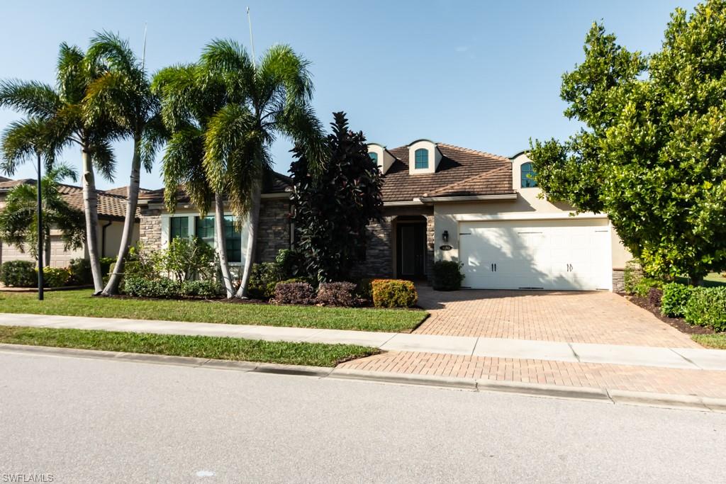 9380 Glenforest DR
