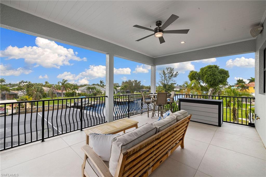 1436 Viking CT