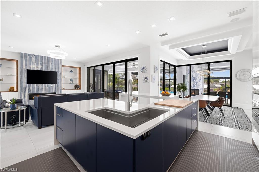 1436 Viking CT