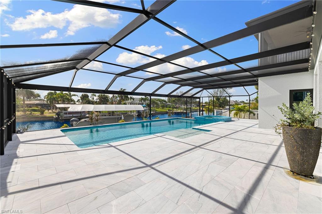 1436 Viking CT