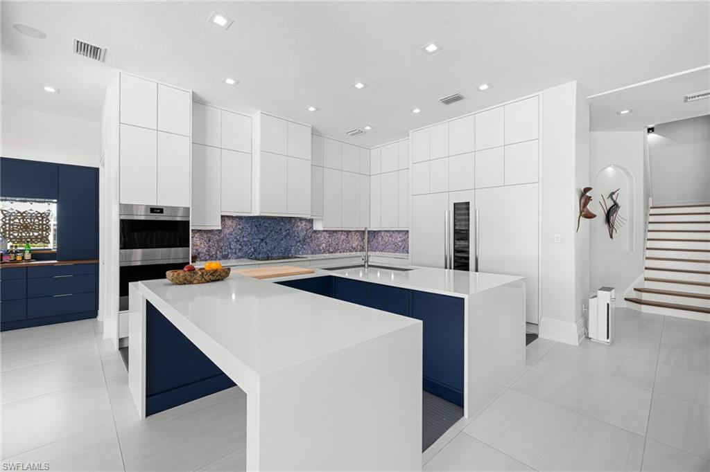 1436 Viking CT